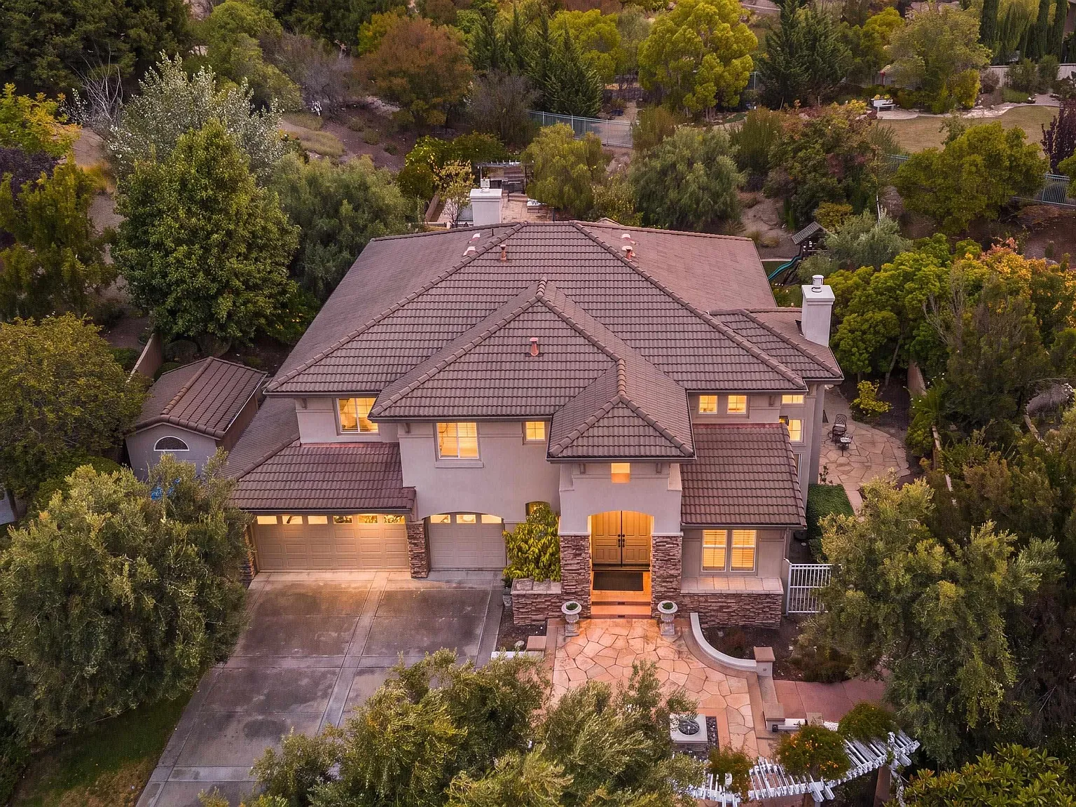 Listing at 48807 Summit View Ter